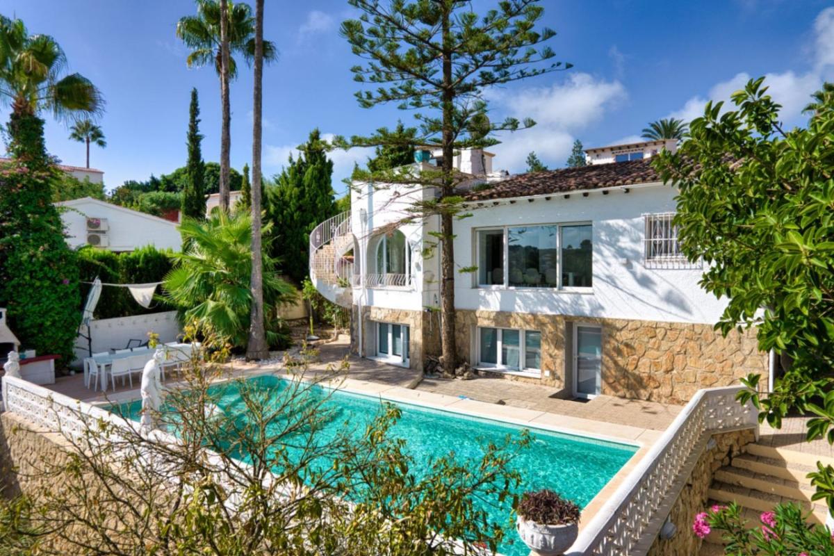 Sprzedaż niezależnego domku jednorodzinnego w Casa o chalet en Cala Advocat - Baladrar, Benissa, Benissa photo 2