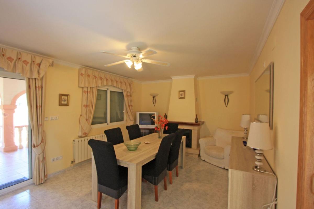 Sprzedaż niezależnego domku jednorodzinnego w  Casa o chalet en Jalón, Jalón photo 5