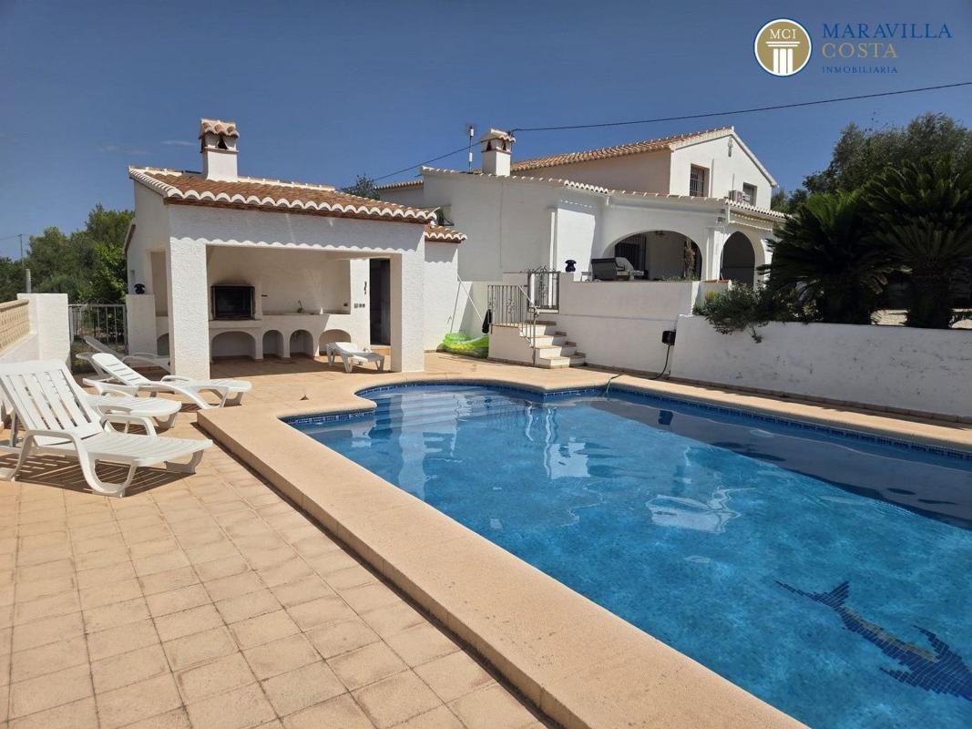 Sale of independent chalet in Casa o chalet en Benissa pueblo, Benissa, Benissa
photo 2