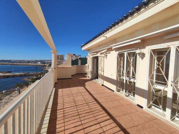 Ático en venta en  Ático en Paseo Juan Aparicio, 15, Las Piscinas Naturales, Torrevieja, Torrevieja photo 2