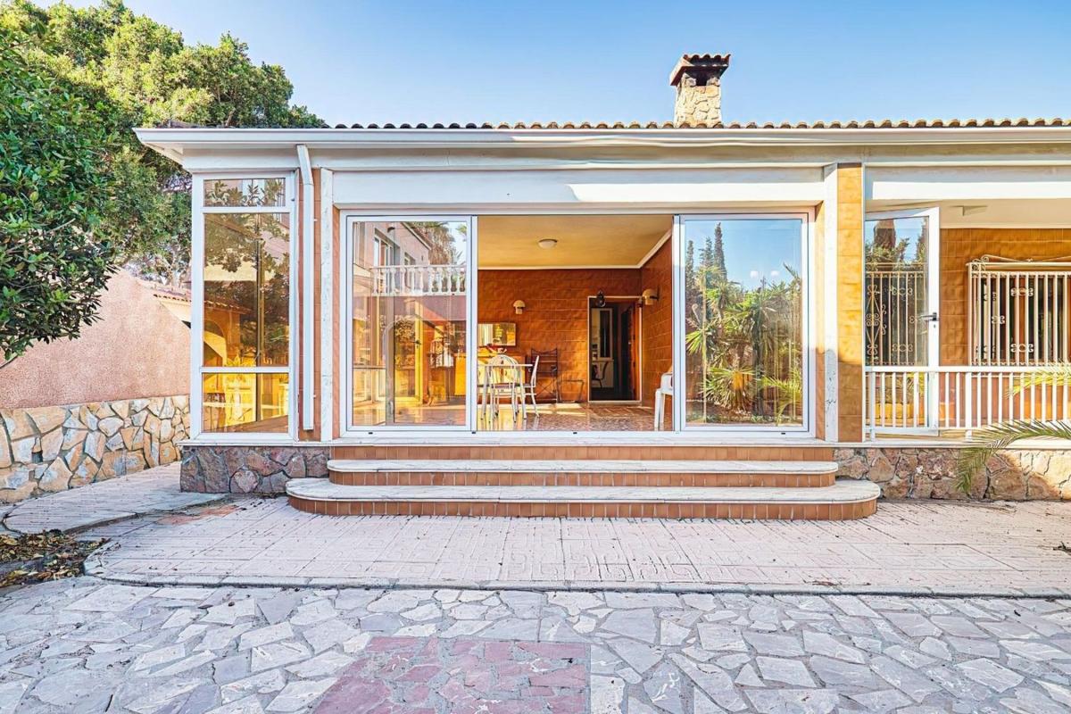 Недвижимость на продажу и в аренду в Испании photo 1