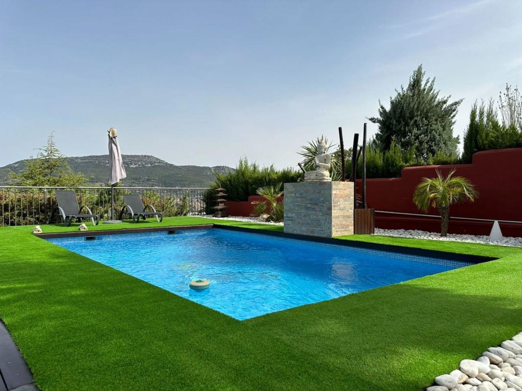 Properties for sale and rent in Spain photo 3