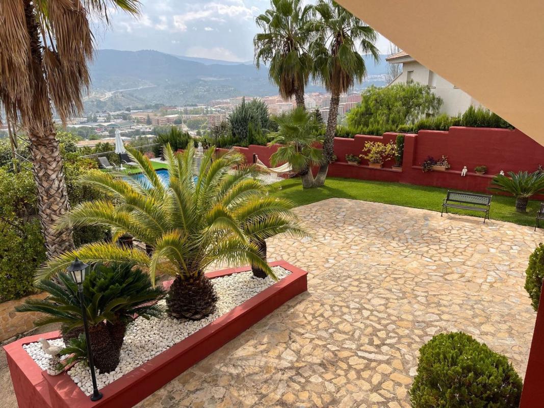 Properties for sale and rent in Spain photo 3