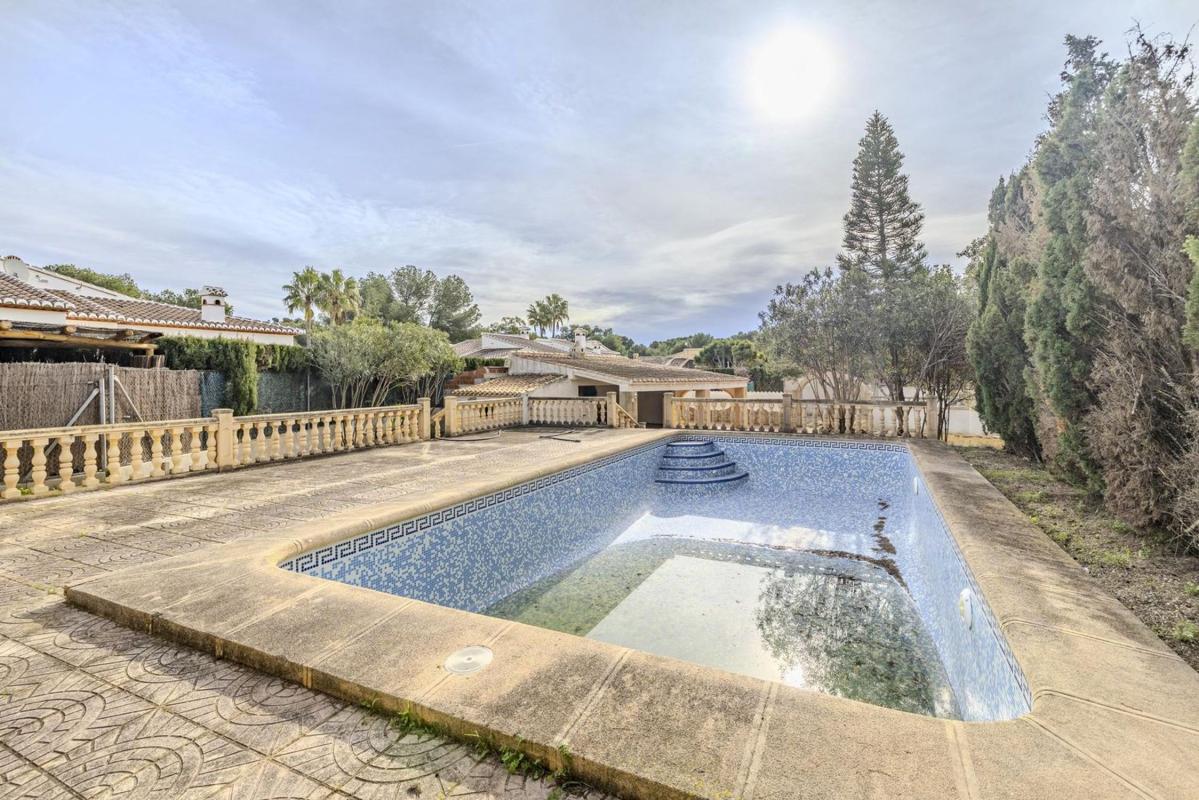 Properties for sale and rent in Spain photo 4
