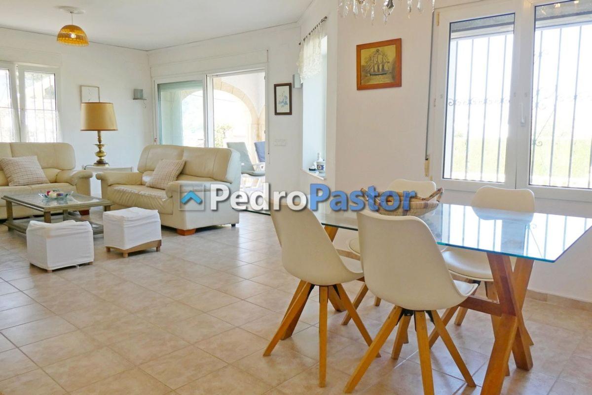 Недвижимость на продажу и в аренду в Испании photo 4