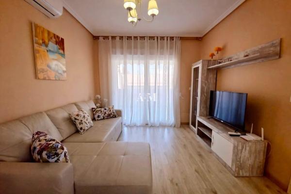 Sprzedaż mieszkania w Piso en Playa de los Locos, Torrevieja, Torrevieja
thumbnail 2