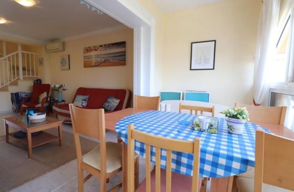 Chalet adosado en Benijofar photo 4