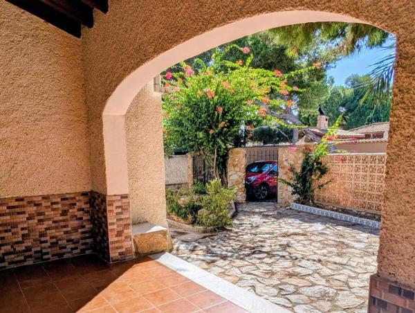 Casa o chalet independiente en Calle los Pinos, 8, Punta Prima, Orihuela thumbnail 3