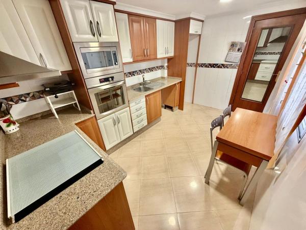 Sale of flat in Piso en Calle Dato Iradier, Carolinas Altas, Alicante / Alacant, Alicante
thumbnail 3