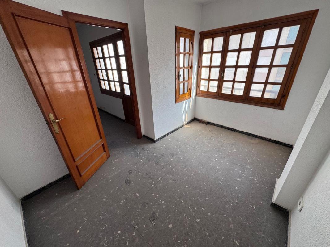 Продажа квартиры на Piso en Avenida Constitución, El Carril - Paseo de Chapi, Villena, Вильена
photo 4