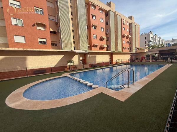Sale of flat in Piso en Calle Bailarín José Espadero, Garbinet - Parque de las Avenidas, Alicante / Alacant, Alicante
photo 1