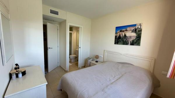 Продажа квартиры на Piso en Avenida Juan Carlos I, 4, Playa de Fossa-Levante, Calpe, Кальпе
thumbnail 3