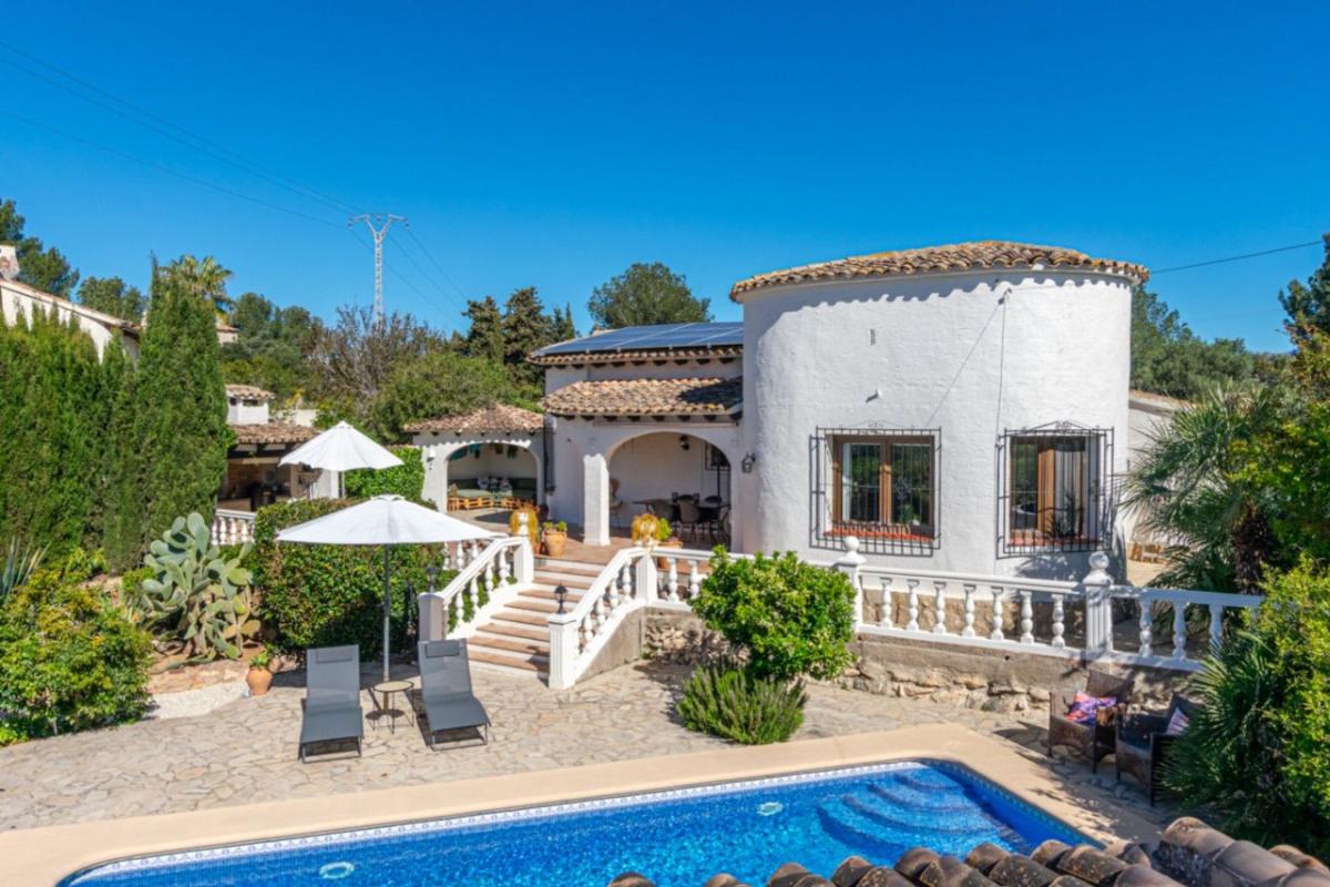Sprzedaż niezależnego domku jednorodzinnego w Casa o chalet en Benimeit-Tabaira, Moraira, Moraira photo 1