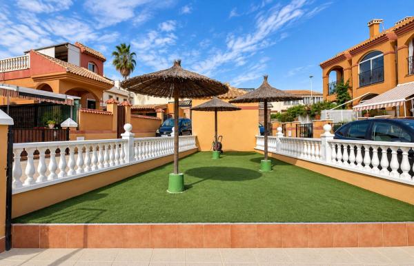 Casa o chalet independiente en Sector 25, Parque Acuático - Sector 25, Torrevieja photo 2