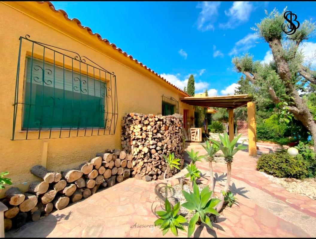 Properties for sale and rent in Spain photo 3