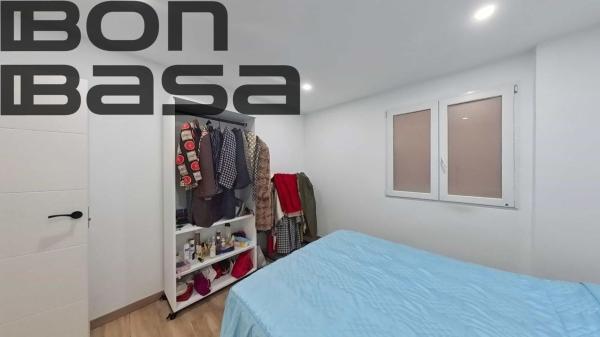 Sprzedaż mieszkania w Piso en Casco Histórico-Santa Cruz, Alicante / Alacant, Alicante / Alacant
thumbnail 2