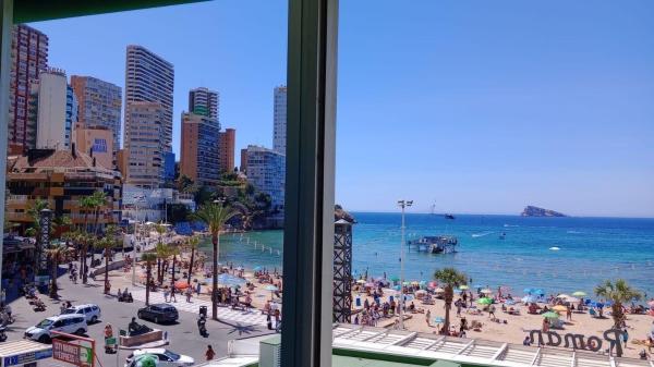 Venta de piso en Piso en Avenida de Madrid, Playa de Levante, Benidorm, Benidorm
thumbnail 2