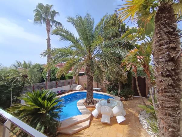 Casa o chalet independiente en CL Balones, La Galia-Bonavista, Elche / Elx thumbnail 3