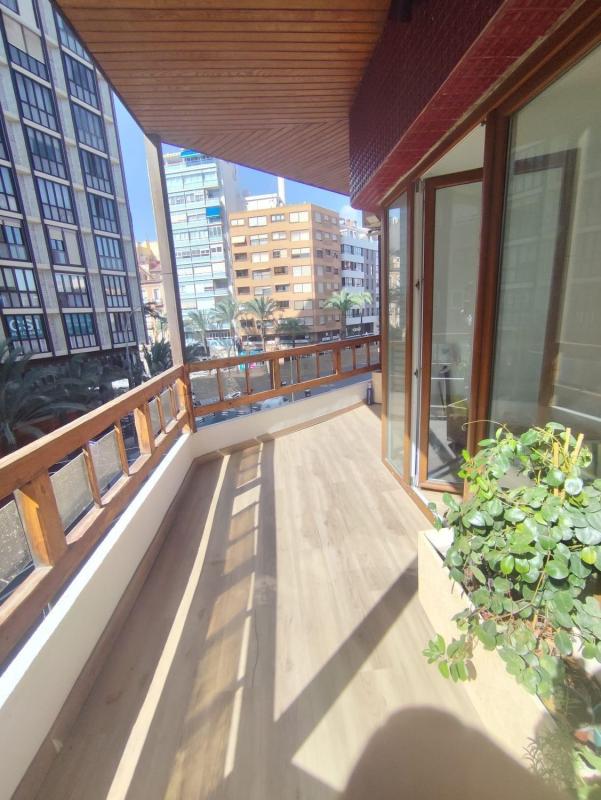 Venta de piso en Piso en Casco Histórico-Santa Cruz, Alicante / Alacant, Alicante / Alacant
photo 1