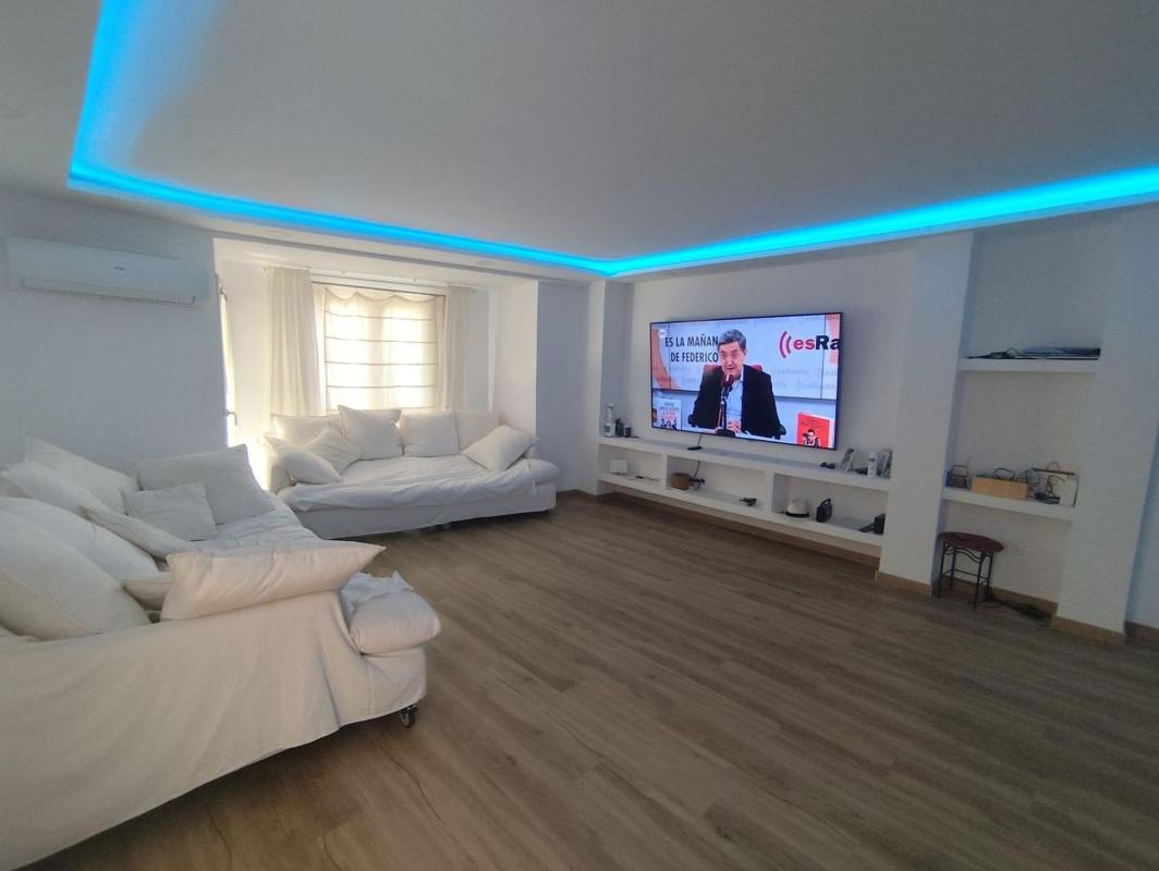 Venta de piso en Piso en Casco Histórico-Santa Cruz, Alicante / Alacant, Alicante / Alacant
photo 3