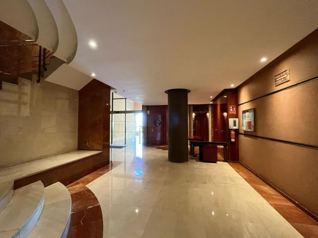 Продажа квартиры на Piso en Avenida Oscar Espla, 2, Benalúa, Alicante / Alacant, Аликанте / Алакант
 photo 2
