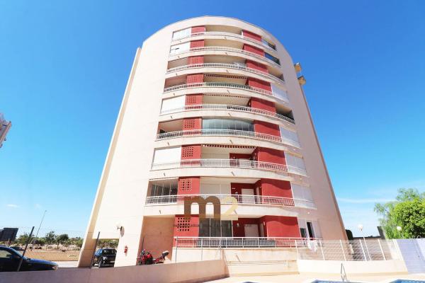 Sale of flat in Piso en Ingeniero Juan Garcia, Puerto Deportivo, Guardamar del Segura, Guardamar del Segura
thumbnail 2
