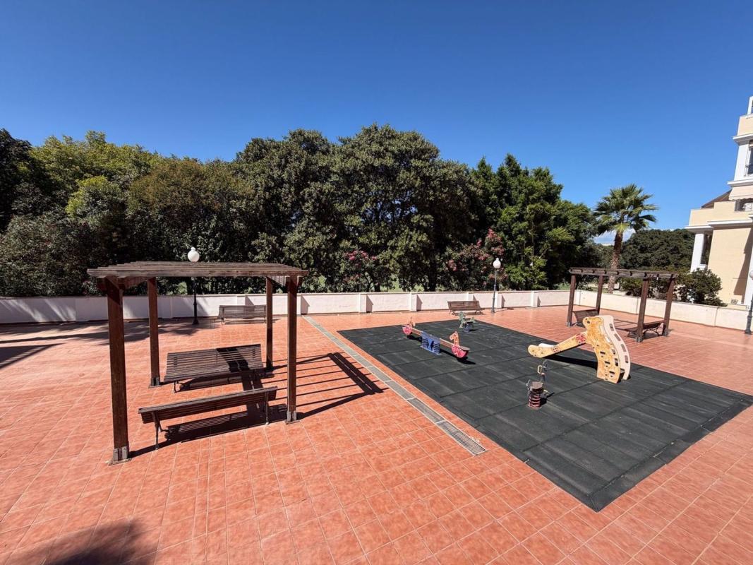 Venta de piso en Piso en Alicante Golf, Alicante / Alacant, Alicante / Alacant
 photo 2