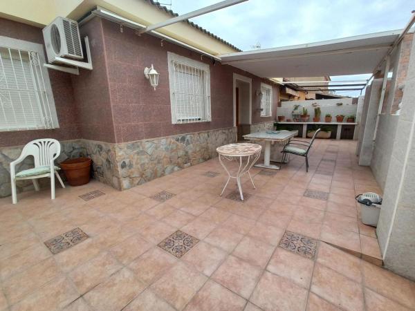 Casa o chalet independiente en Tómbola - Rabasa, Alicante / Alacant photo 1