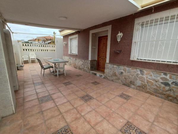 Casa o chalet independiente en Tómbola - Rabasa, Alicante / Alacant thumbnail 2