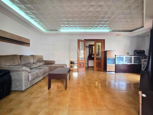 Sale of flat in Piso en Pont Nou-Corazón de Jesús, Elche / Elx, Elche / Elx
photo 1