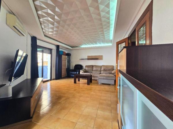 Sale of flat in Piso en Pont Nou-Corazón de Jesús, Elche / Elx, Elche / Elx
thumbnail 2