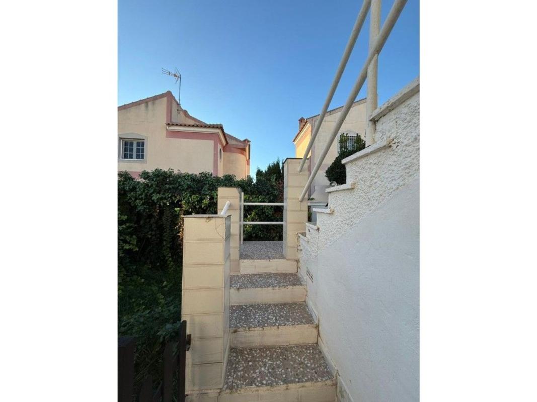 Properties for sale and rent in Spain photo 4