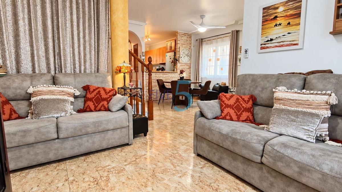 Sale of independent chalet in Casa o chalet en Urbanizaciones, Guardamar del Segura, Guardamar del Segura
photo 3