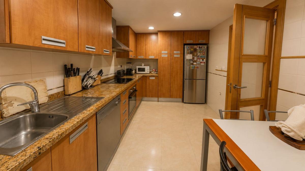 Properties for sale and rent in Spain photo 3