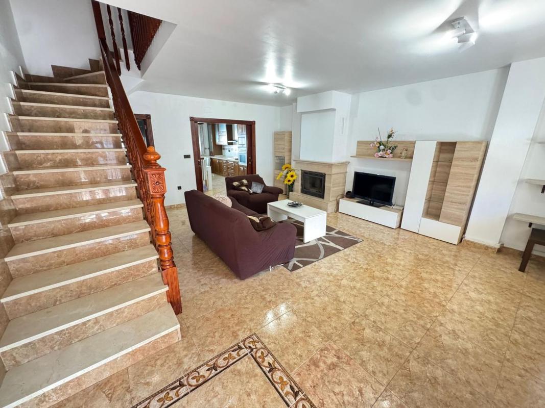 Venta de chalet independiente en Casa o chalet en Calle Rafael Narbona, Centro, San Miguel de Salinas, San Miguel de Salinas
photo 5