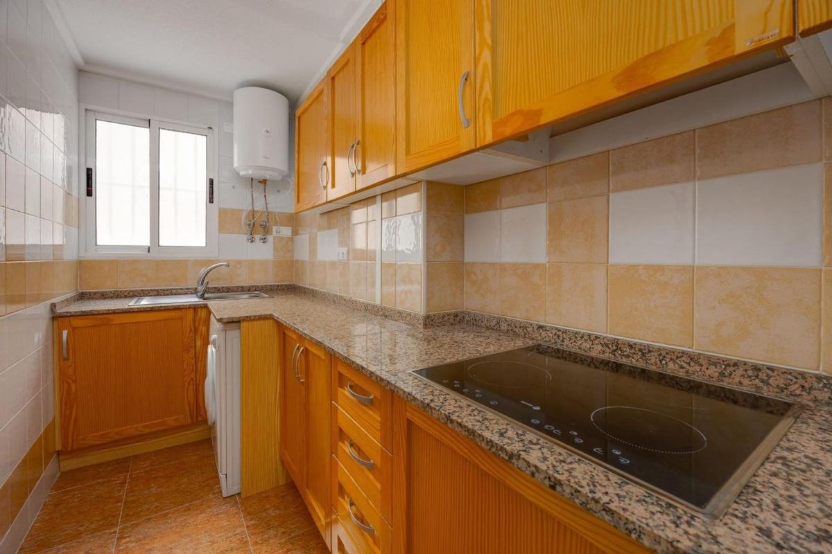Продажа квартиры на Piso en Calle Caritas, 2, Parque Acuático - Sector 25, Torrevieja, Торревьеха
 photo 5