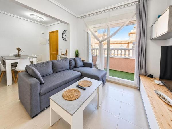 Chalet pareado en Calle de Creta, Monte y Mar, Gran Alacant photo 3