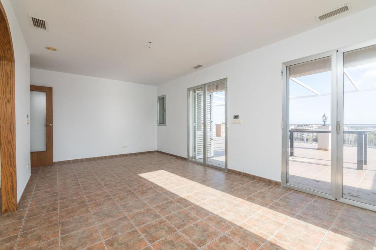Penthouse sale in Ático en Calle Josefina Manresa, Zona Universidad, Elche / Elx, Elche / Elx photo 4