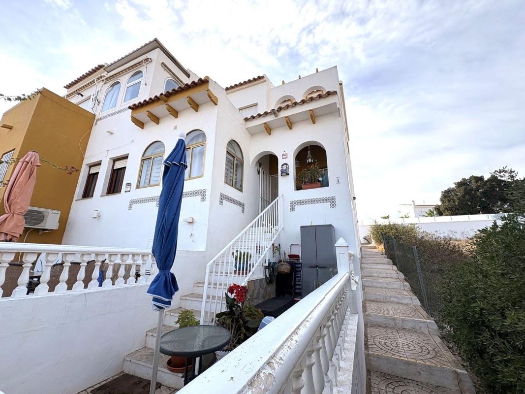 Продажа студии в Estudio en Calle Sierra de Maria, 3, Rojales Hills - Rosa Bungalows, Rojales, Рохалес photo 1