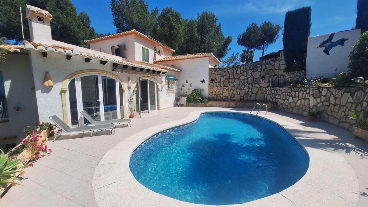 Properties for sale and rent in Spain photo 3