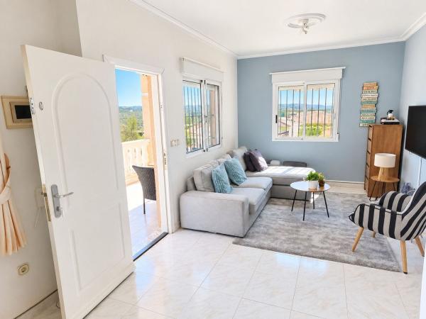 Частный шале на продаже в  Casa o chalet en Calle Sierra de Gata, 8, La Marquesa, Rojales, Рохалес photo 4