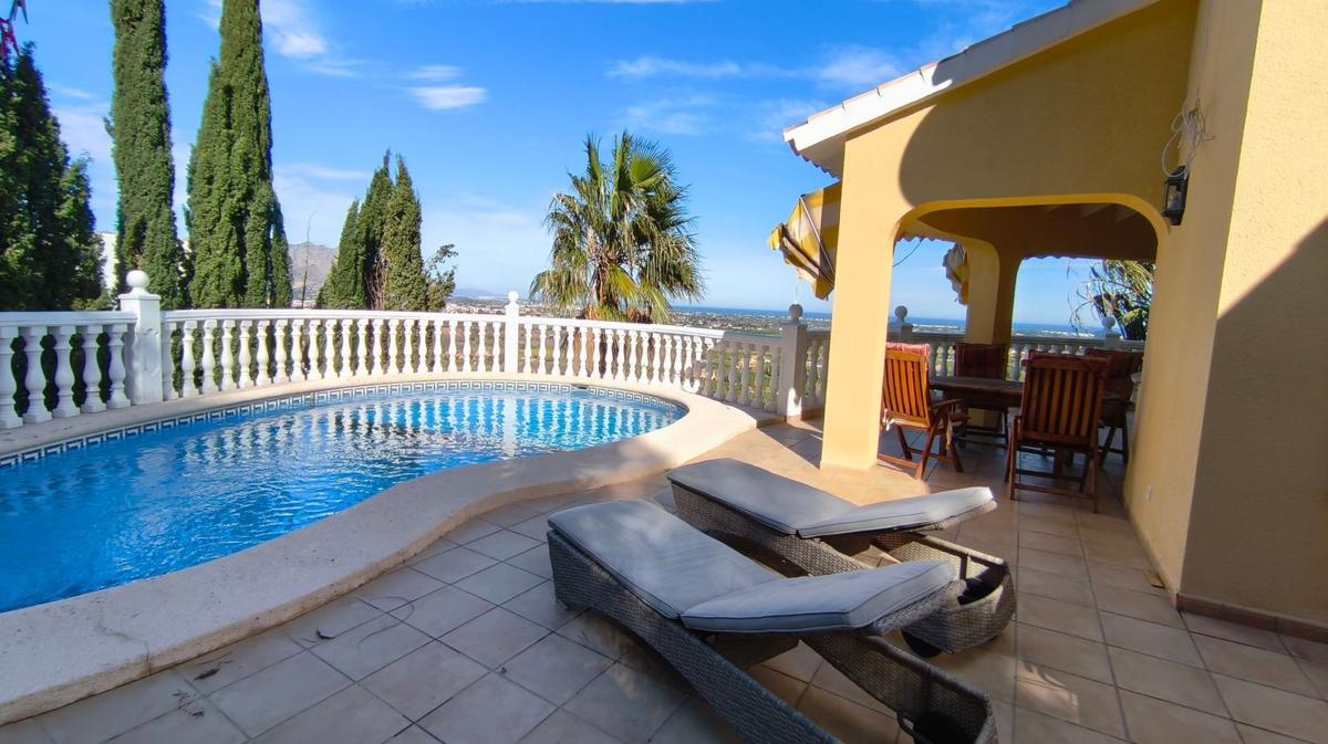 Properties for sale and rent in Spain photo 2