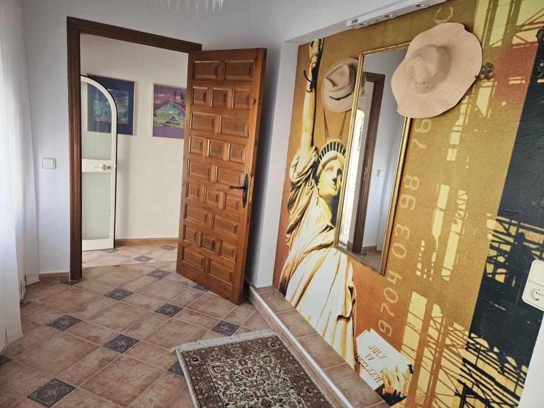 Properties for sale and rent in Spain photo 5