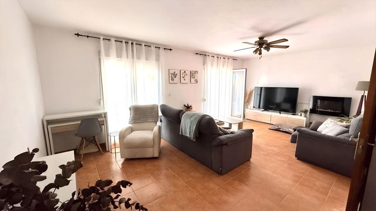 Properties for sale and rent in Spain photo 5