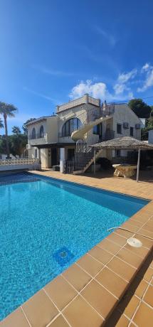 Casa o chalet independiente en CL Voltor El, Cala Advocat - Baladrar, Benissa photo 4
