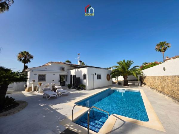 Casa o chalet independiente en Calle Pera s/n, El Montgó, Denia photo 1