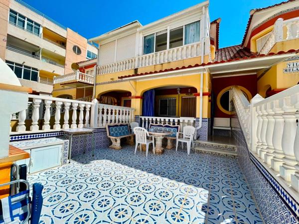 Chalet wolnostojący na sprzedaż w Casa o chalet en La Siesta - El Salado - Torreta, Torrevieja, Torrevieja photo 1