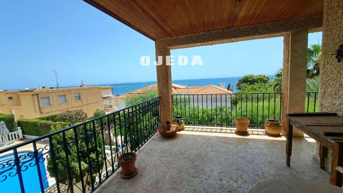 Продажа квартиры на Piso en Avenida de la Armada Española, Calas de Santa Pola este, Santa Pola, Санта Пола
photo 1