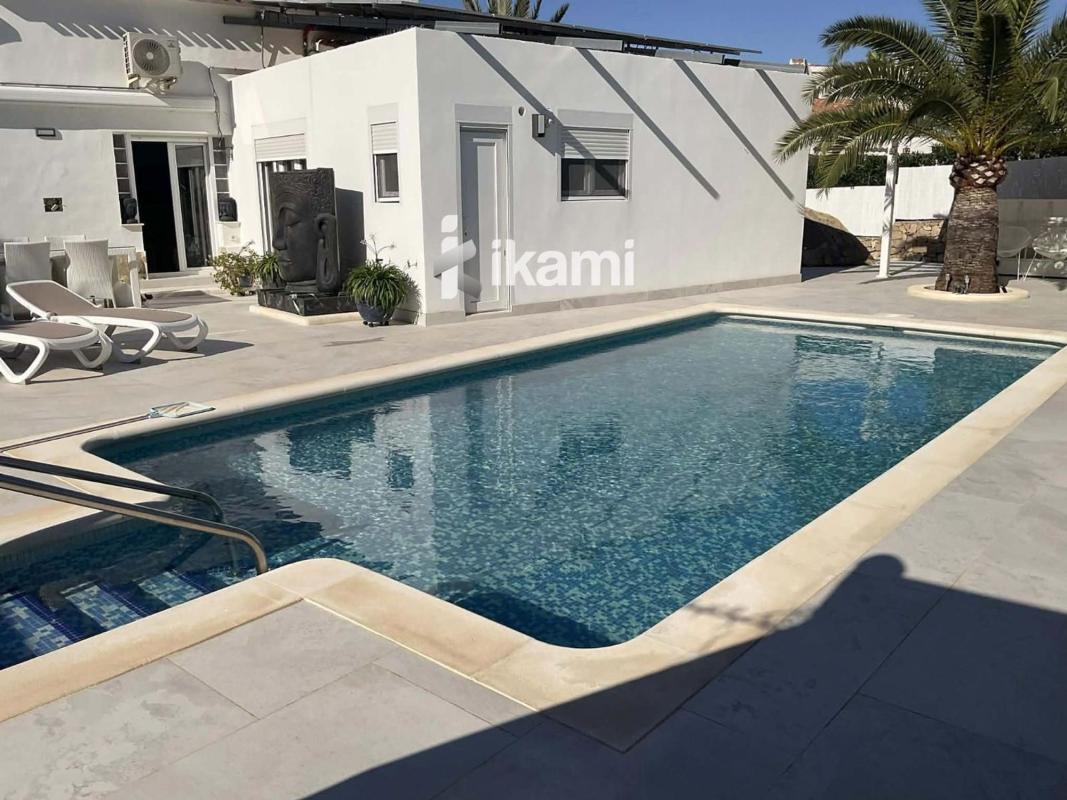 Properties for sale and rent in Spain photo 3