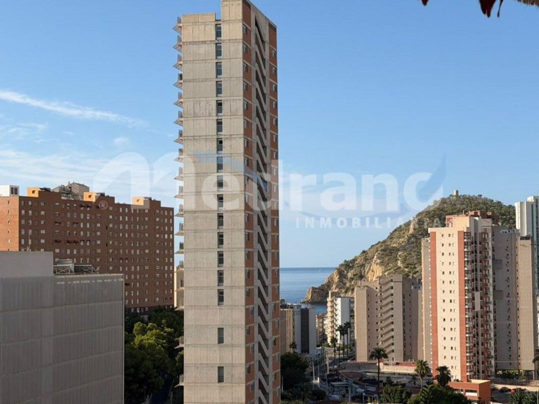 Sprzedaż mieszkania w Piso en Playa de Poniente, Benidorm, Benidorm
photo 1